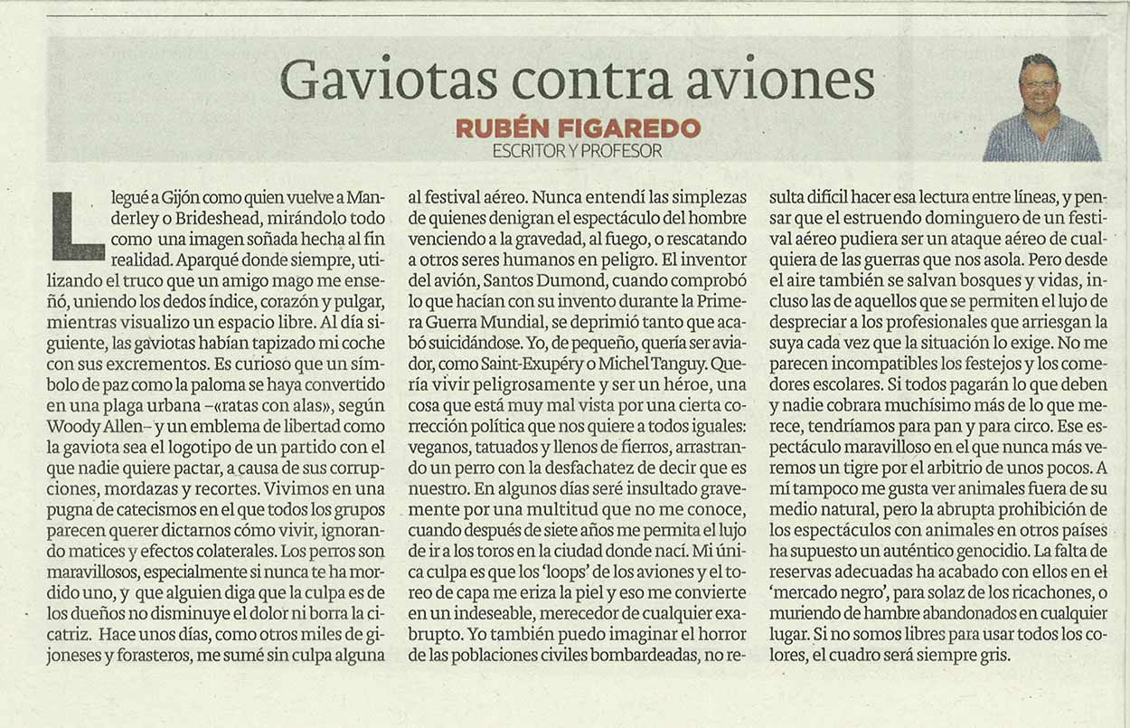 Gaviotas contra aviones - originariamente publicado en El Comercio, el 01.08.2016. (Artículo escaneado de la versión imprenta en el periódico El Comercio.